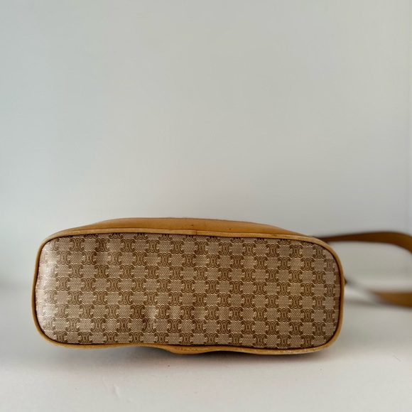 Vintage Celine Crossbody Horsebit Hardware Blonde Macadam - Picture 2 of 14